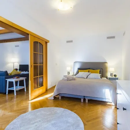 Apartment Royal Nerudova